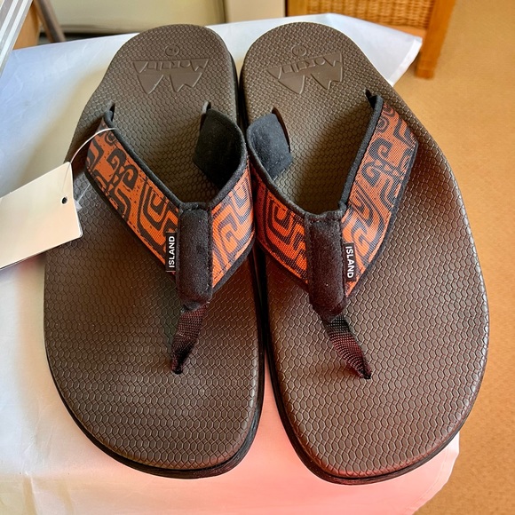 NWT Mens Hawaiian Flip Flop Sandals Mokulua by Island Slipper From Hawaii - Picture 5 of 10